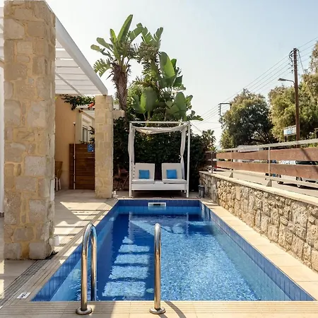 Azure Villa Kíssamos
